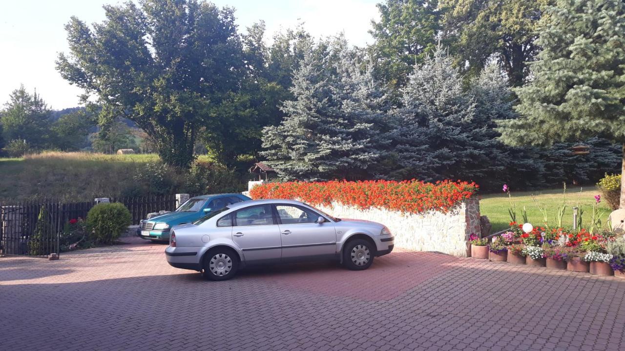 Antonowka "Pod Dudziarzem" Apartment Radomierz Exterior foto